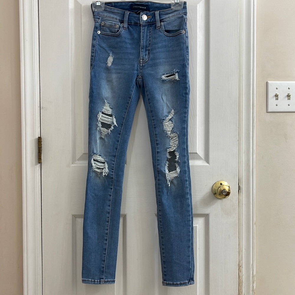 Aeropostale size 00 ripped blue high-waisted skinny jeans